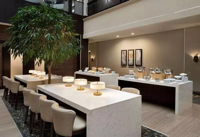 בית מלון כפרי Embassy Suites By Hilton Columbus