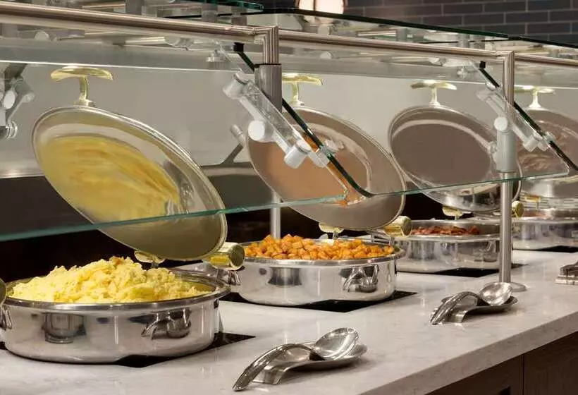 בית מלון כפרי Embassy Suites By Hilton Columbus