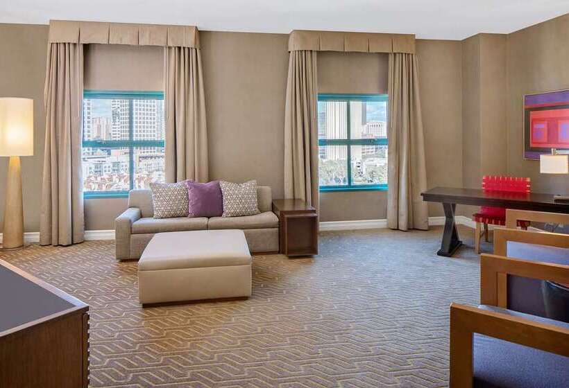 فندق Embassy Suites By Hilton San Diego Bay Downtown