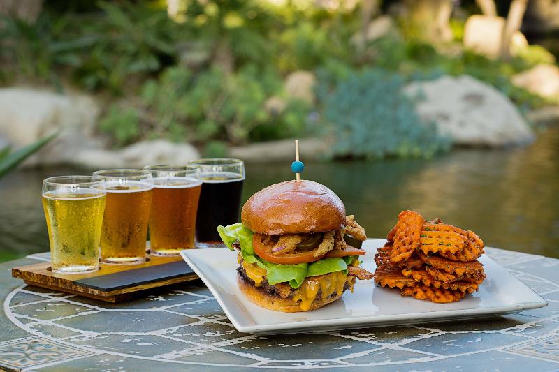 호텔 Fera Anaheim, A Doubletree By Hilton