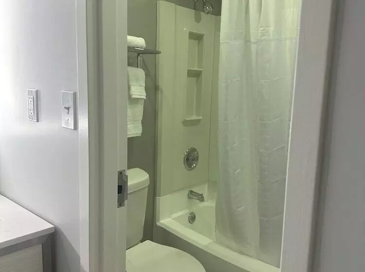 Hotelli Days Inn By Wyndham Baltimore Northwest