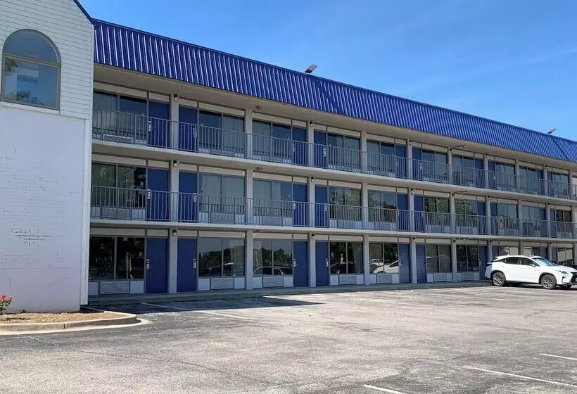 Hotelli Days Inn By Wyndham Baltimore Northwest