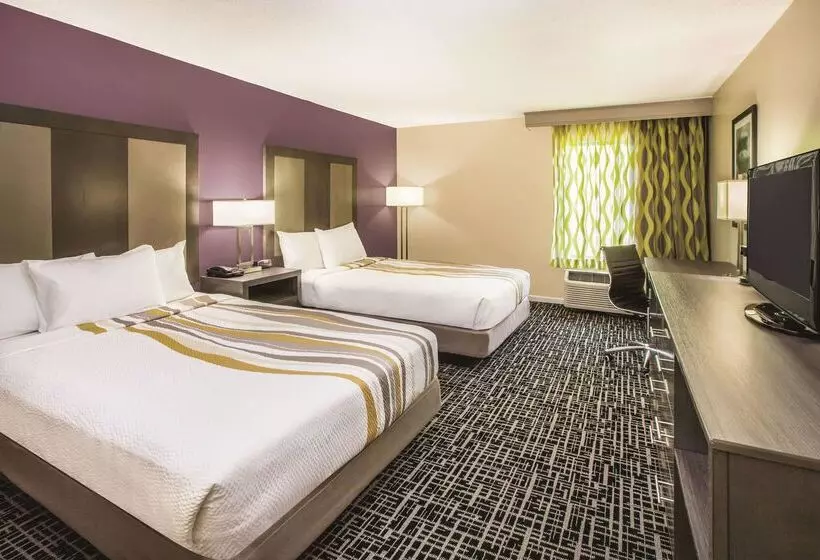 酒店 La Quinta Inn By Wyndham Waldorf