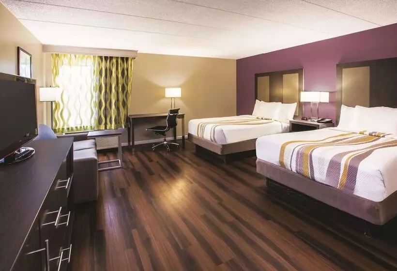 酒店 La Quinta Inn By Wyndham Waldorf