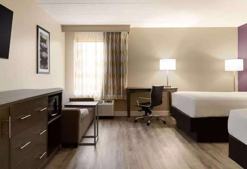 酒店 La Quinta Inn By Wyndham Waldorf