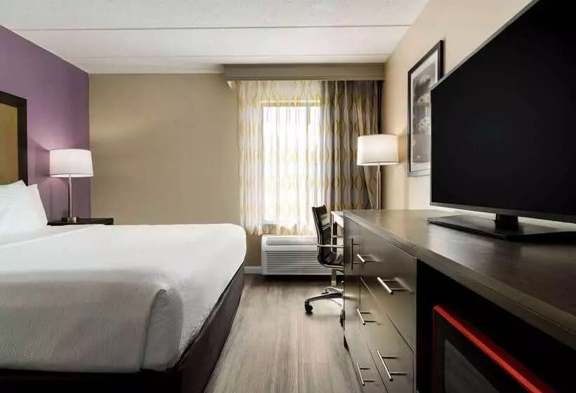 酒店 La Quinta Inn By Wyndham Waldorf