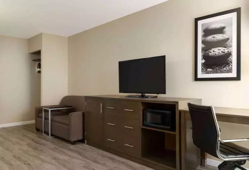 酒店 La Quinta Inn By Wyndham Waldorf