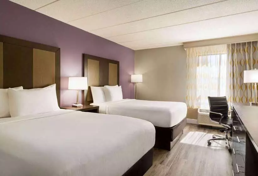 酒店 La Quinta Inn By Wyndham Waldorf