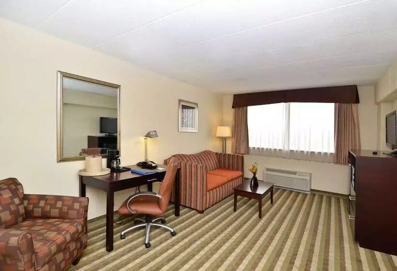 ホテル Quality Inn & Suites New York Avenue