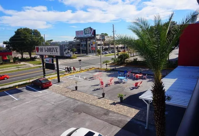 Hotelli Travelodge By Wyndham Orlando At Heart Of International Drive