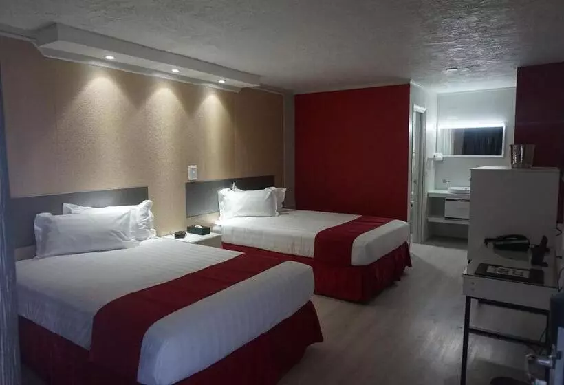 Hotelli Travelodge By Wyndham Orlando At Heart Of International Drive