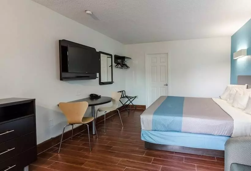 Motel 6 Lexington, Va