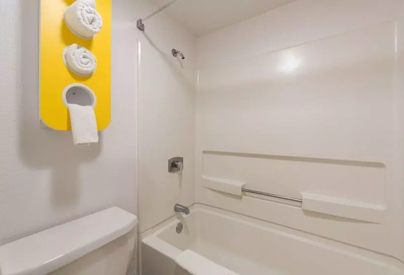 Motel 6saint Paul, Mn  I94