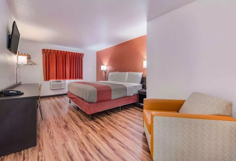 Motel 6saint Paul, Mn  I94