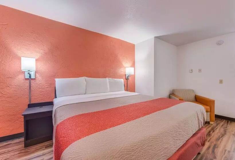 Motel 6saint Paul, Mn  I94