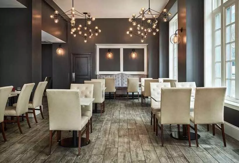 Redmont Hotel Birmingham, Curio Collection By Hilton