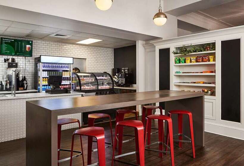 Redmont Hotel Birmingham, Curio Collection By Hilton