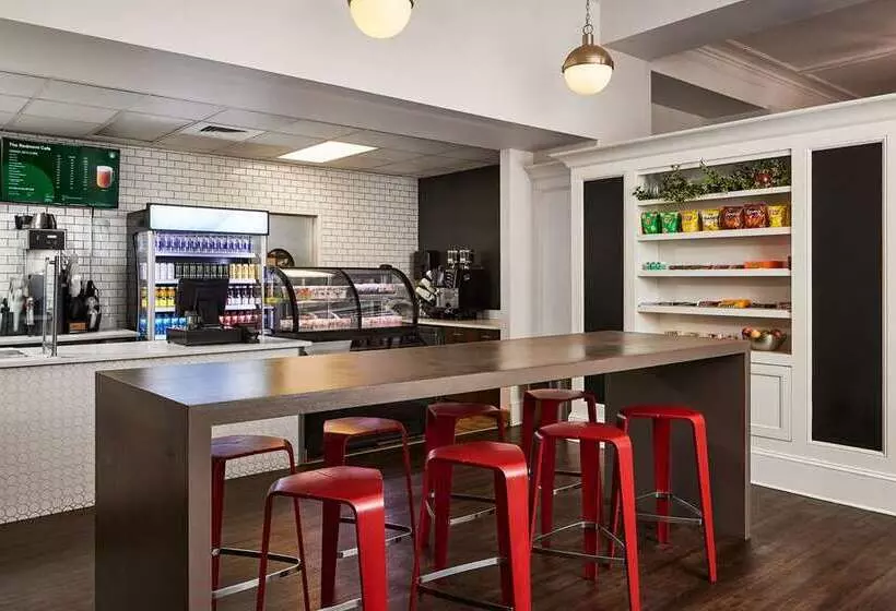 Redmont Hotel Birmingham, Curio Collection By Hilton