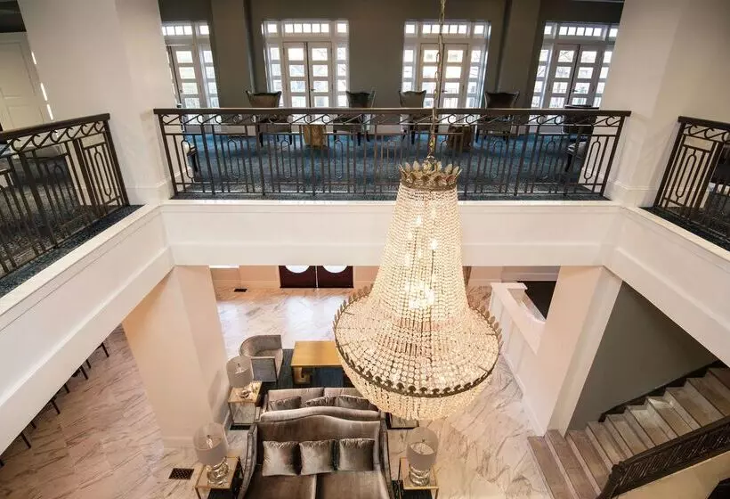 Redmont Hotel Birmingham, Curio Collection By Hilton