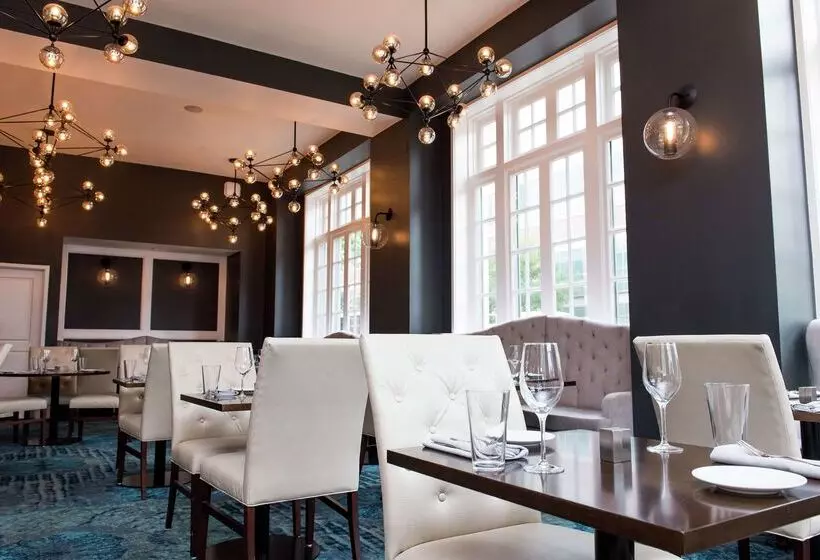 Redmont Hotel Birmingham, Curio Collection By Hilton