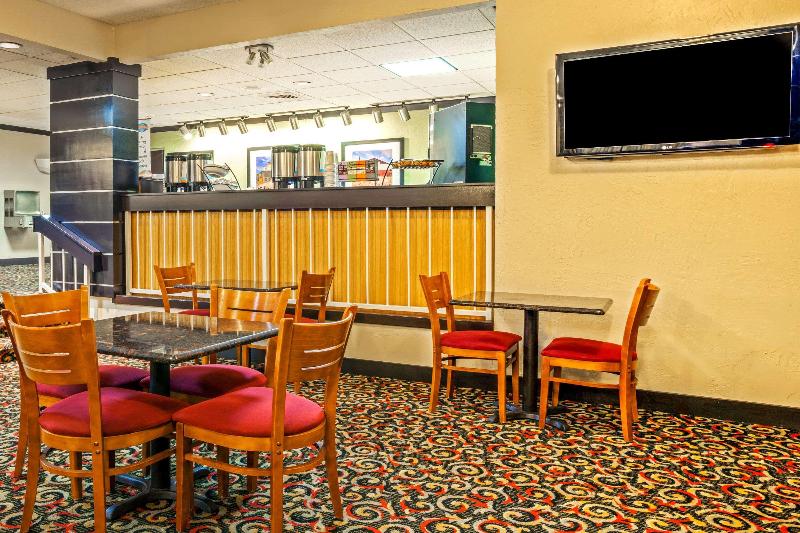 هتل Baymont By Wyndham Amarillo East