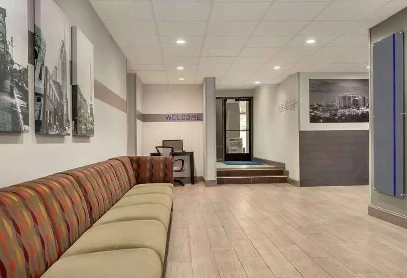 בית מלון כפרי Baymont By Wyndham Nashville Airport