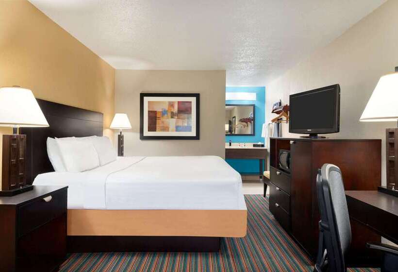 فندق Baymont By Wyndham Nashville Airport