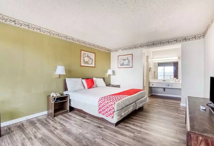 בית מלון כפרי Budget Inn & Suites Brownwood