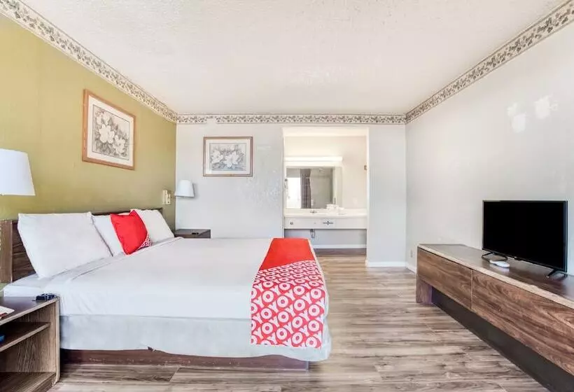 בית מלון כפרי Budget Inn & Suites Brownwood