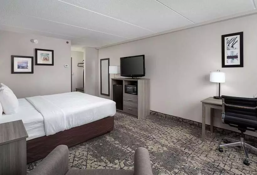 Clarion Hotel & Convention Center Joliet