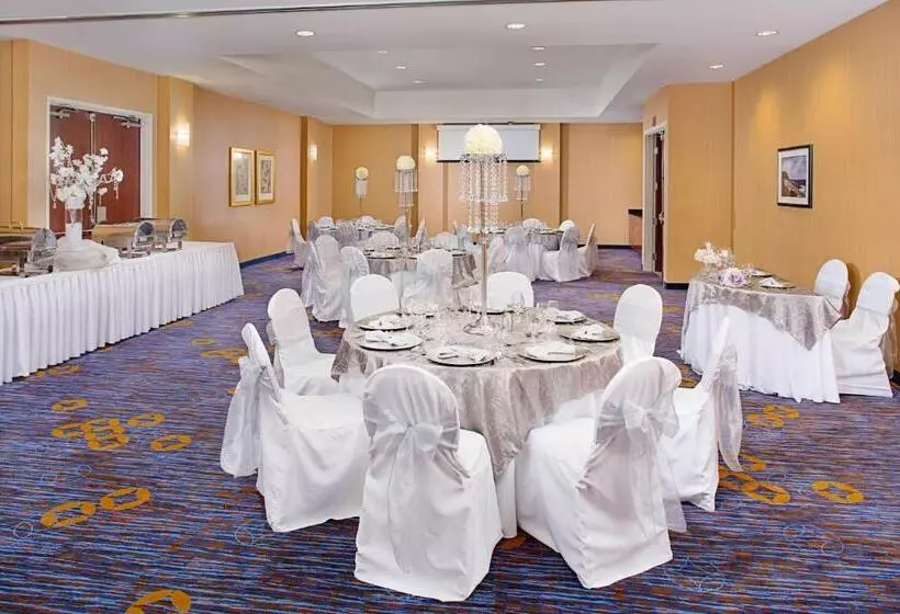 호텔 Courtyard Vallejo Napa Valley