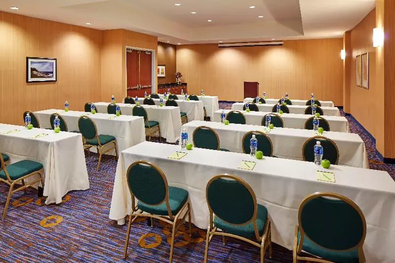 호텔 Courtyard Vallejo Napa Valley