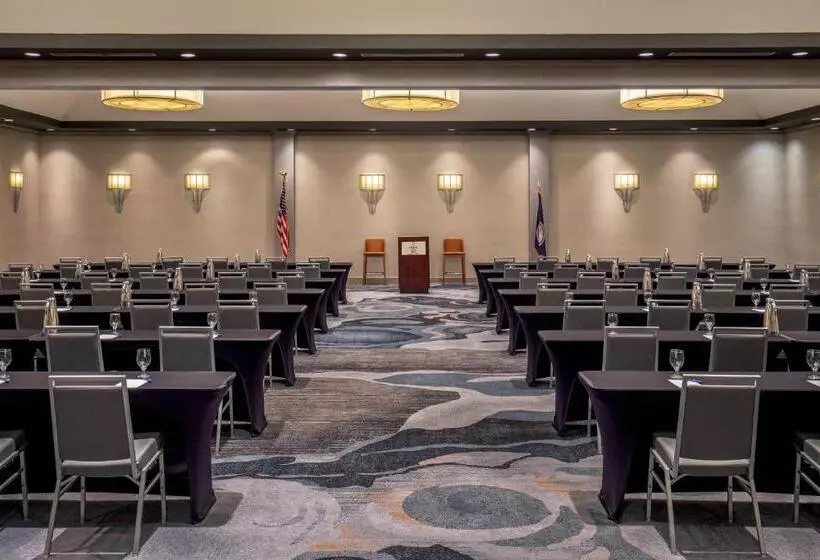 Delta Hotels By Marriott Chesapeake Norfolk