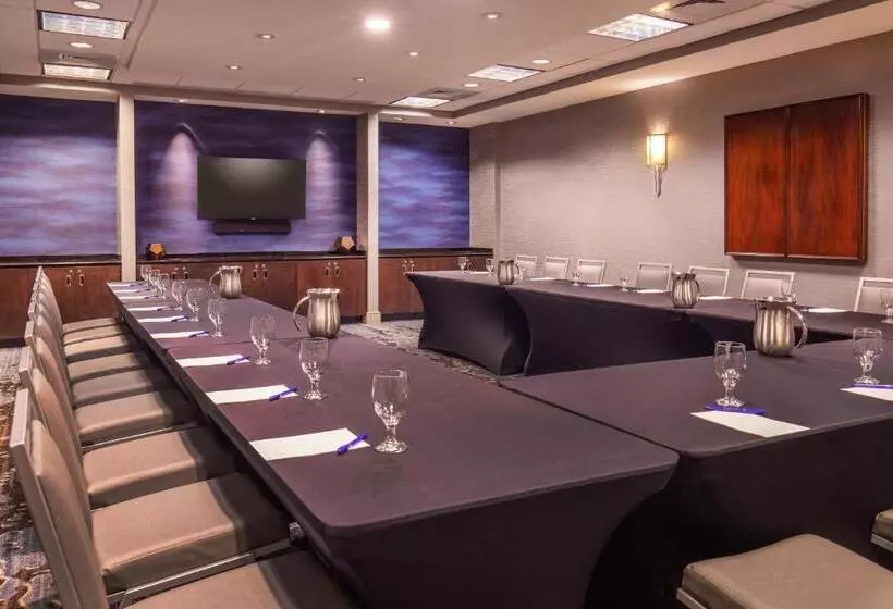 Delta Hotels By Marriott Chesapeake Norfolk