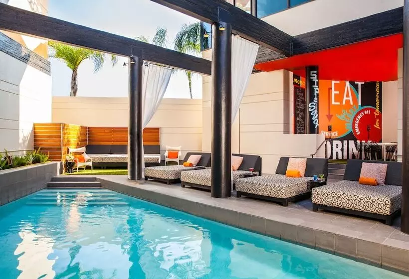 בית מלון כפרי Derek