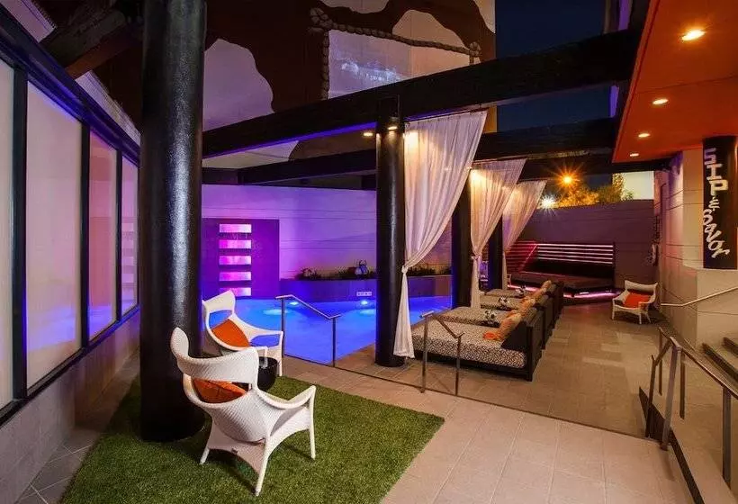 בית מלון כפרי Derek