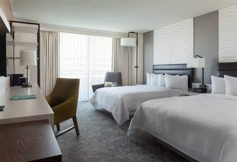 Отель Fort Lauderdale Marriott North