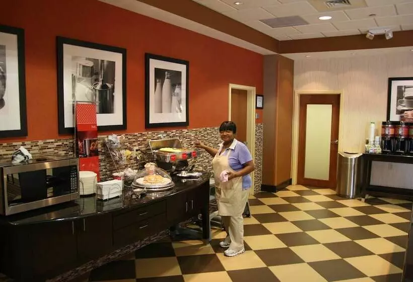 בית מלון כפרי Hampton Inn Turnersville