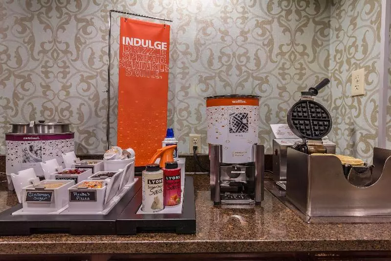 酒店 Hampton Inn Winchester University/mall Area