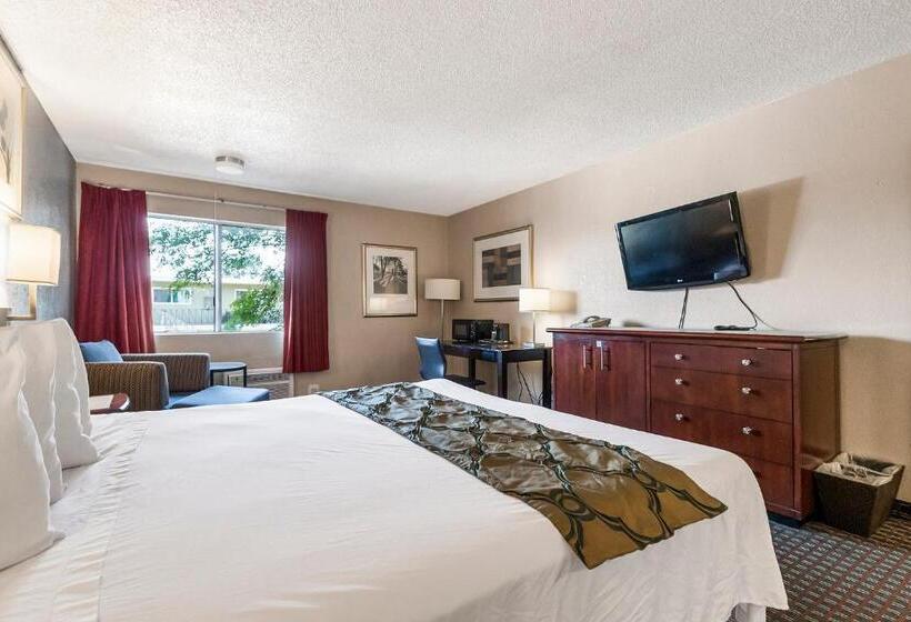 هتل Heritage Inn Express Hayward