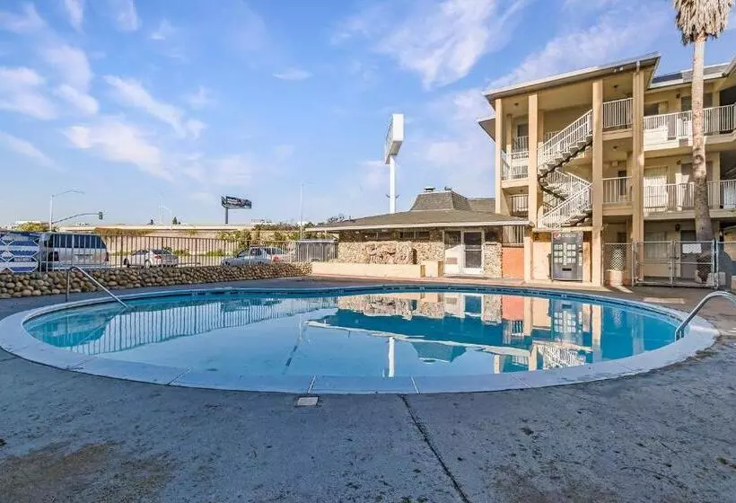 酒店 Heritage Inn Express Hayward