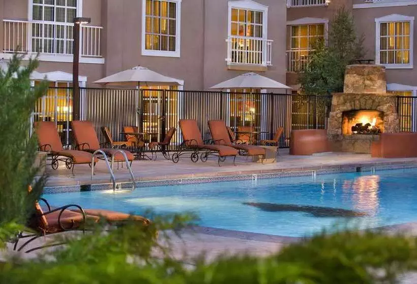 Отель Hilton Santa Fe Historic Plaza