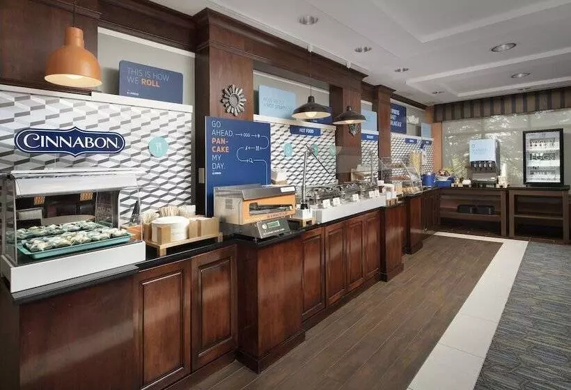 Отель Holiday Inn Express & Suites By Ihg Chambersburg, An Ihg