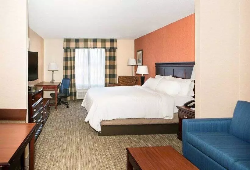 Отель Holiday Inn Express & Suites By Ihg Chambersburg, An Ihg