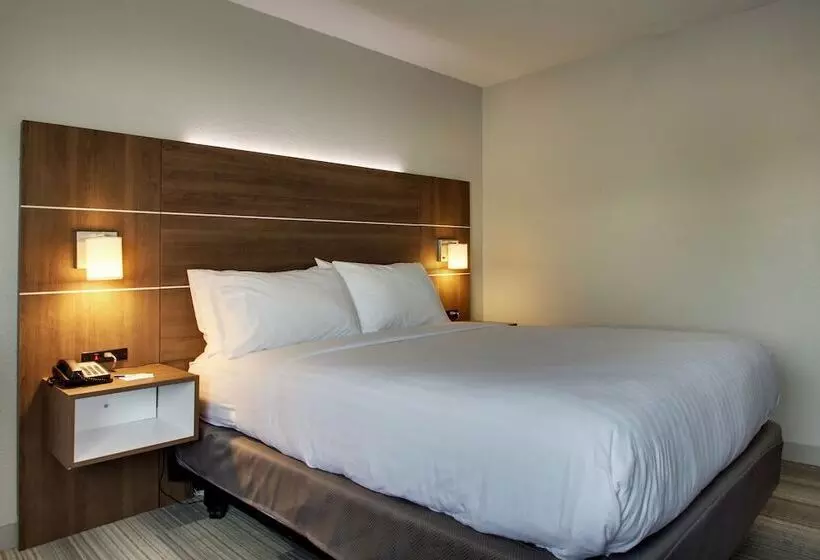 호텔 Holiday Inn Express & Suites Wapakoneta, An Ihg