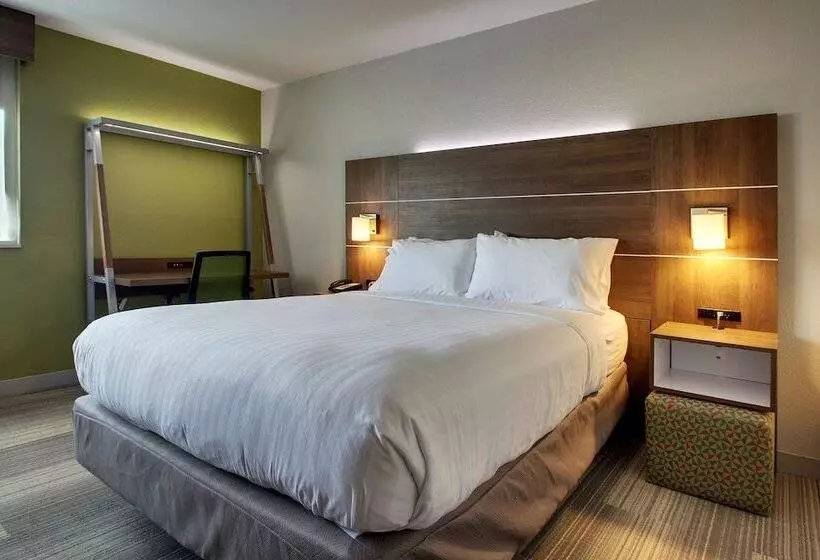 호텔 Holiday Inn Express & Suites Wapakoneta, An Ihg