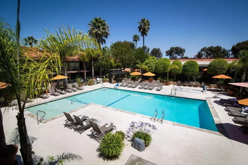 Отель Palm Garden