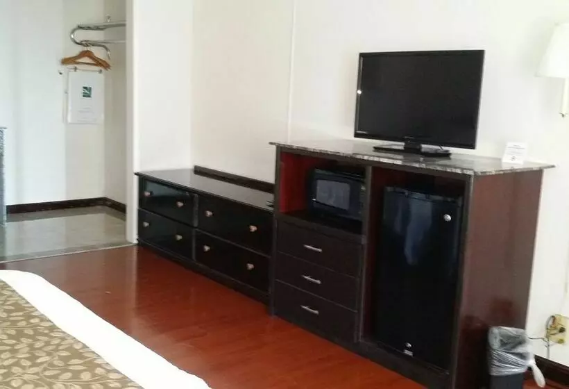 فندق Quality Inn  Dickson