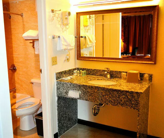 فندق Quality Inn  Dickson