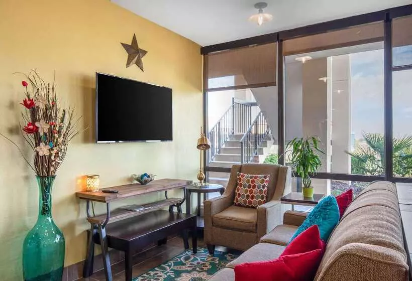 فندق Quality Inn West Fort Worth